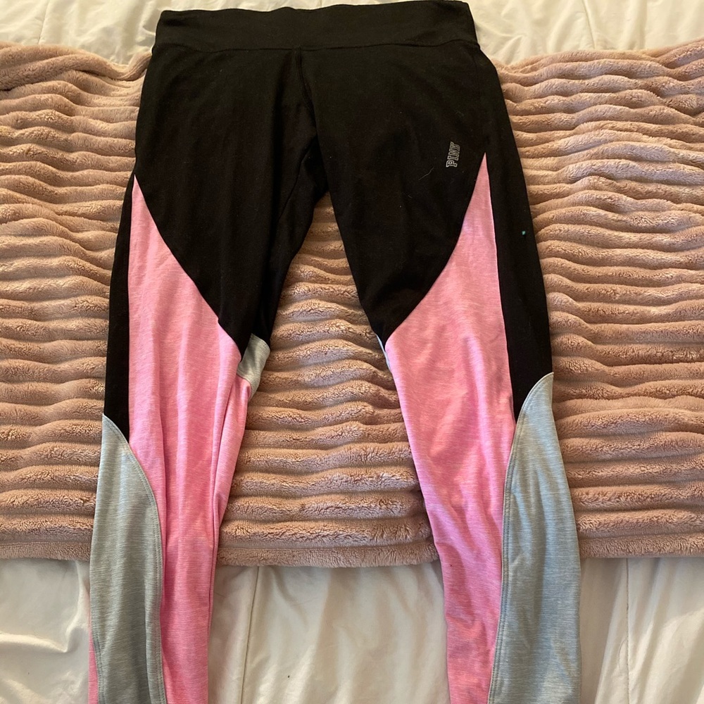 PINK leggings!!